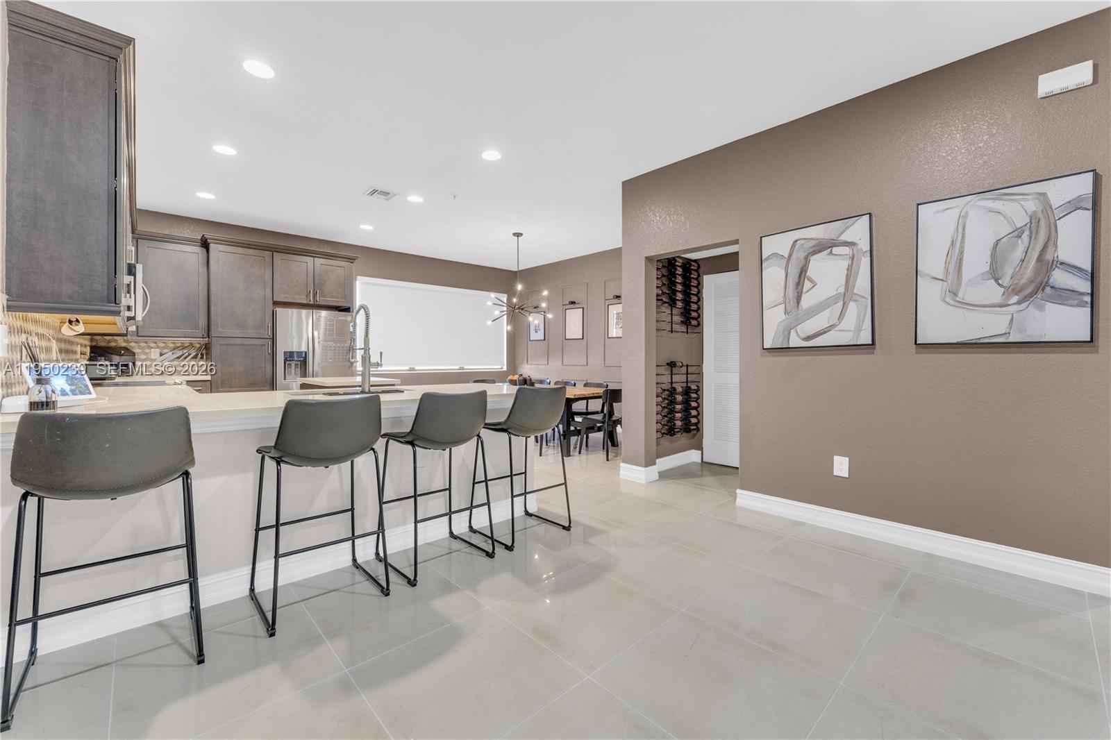 PEMBROKE LAKES SOUTH - Residential