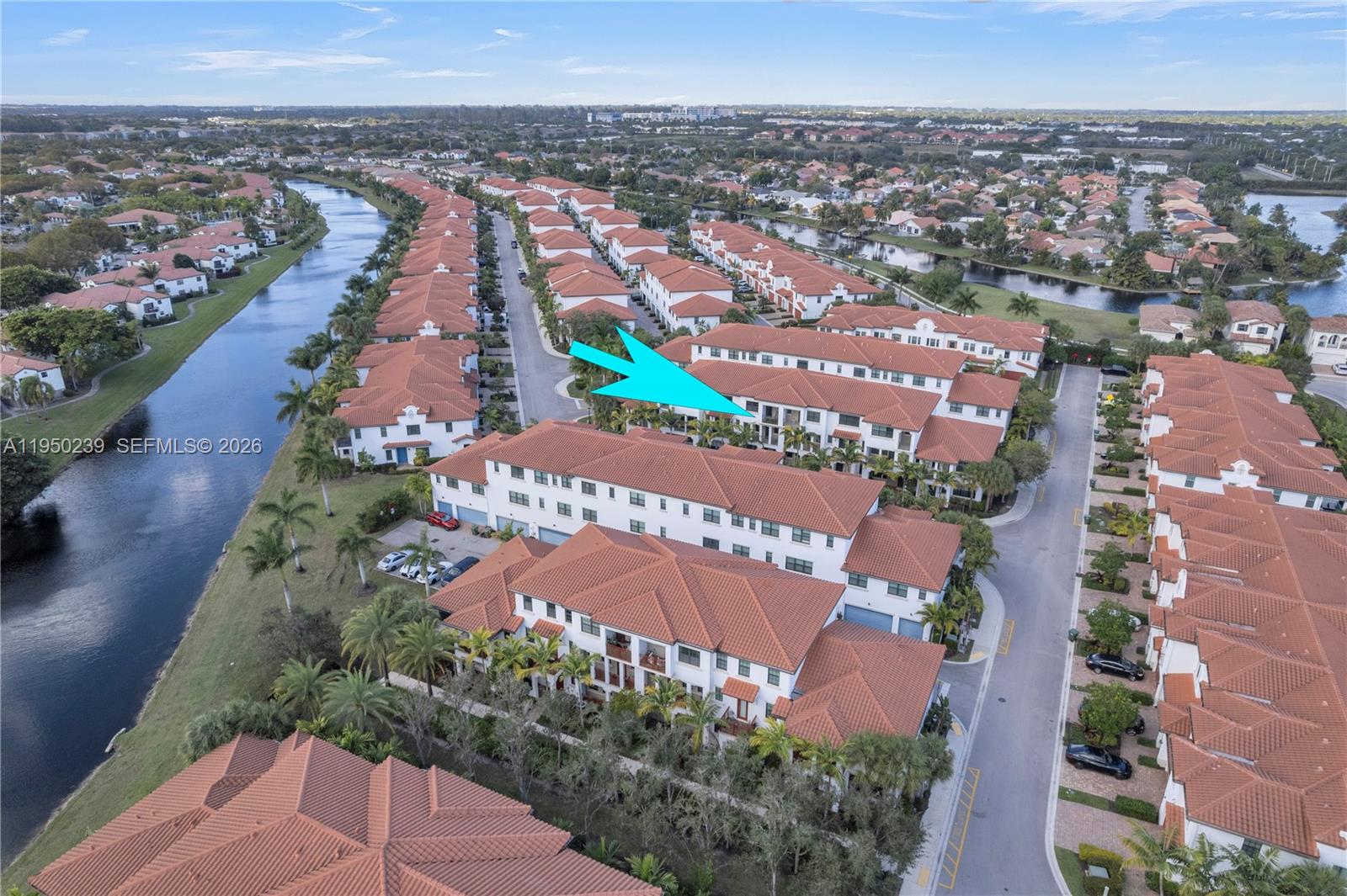 PEMBROKE LAKES SOUTH - Residential