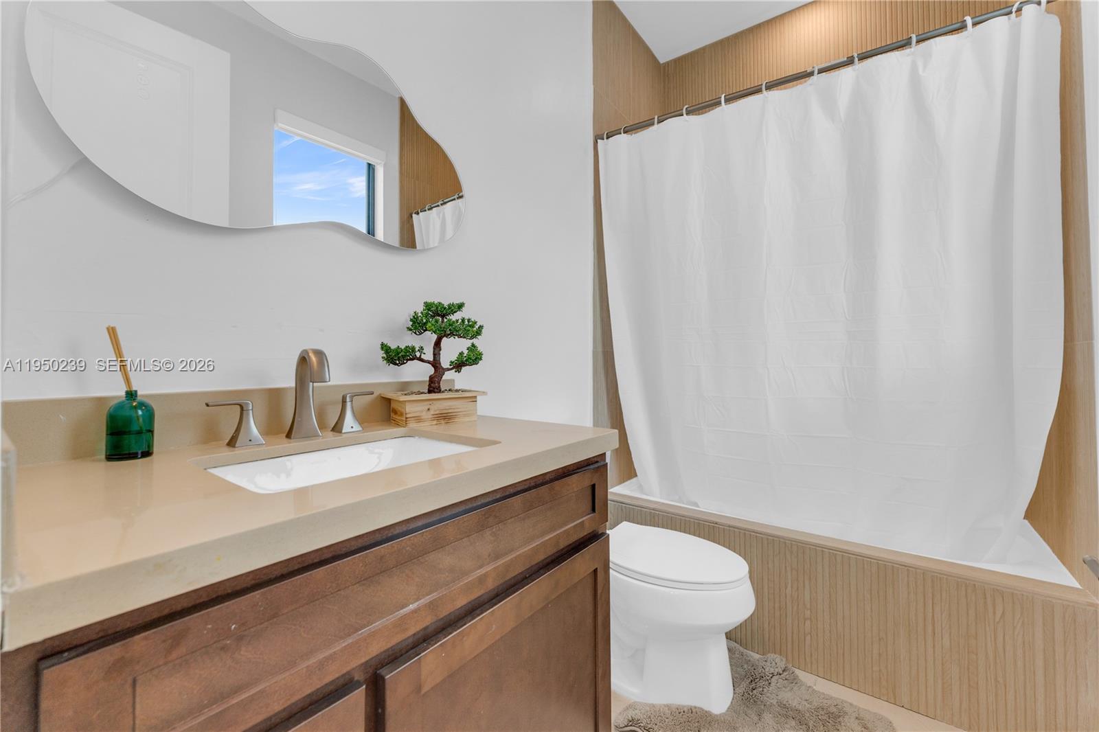 PEMBROKE LAKES SOUTH - Residential