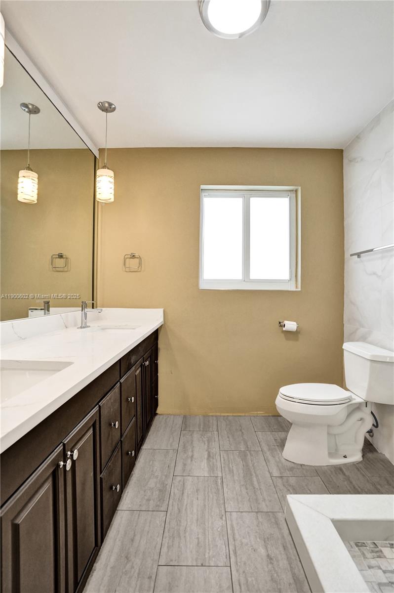 IMPERIAL POINT 2 SEC - Residential