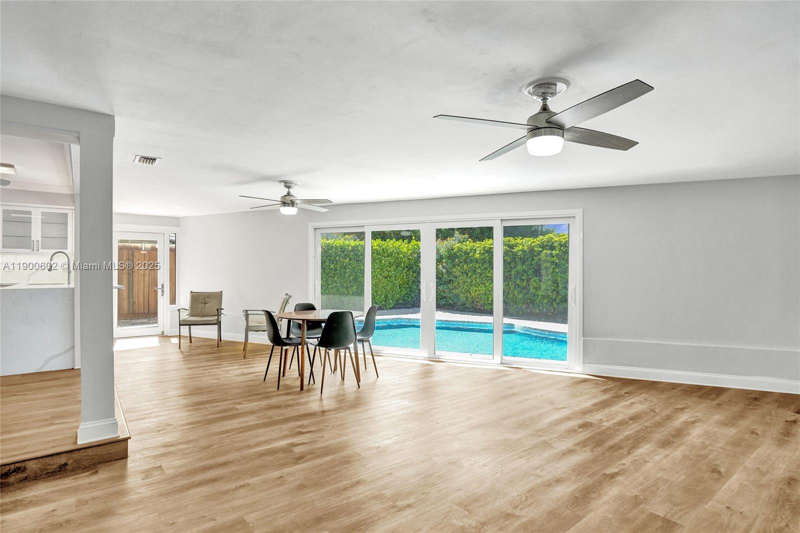 IMPERIAL POINT 2 SEC - Residential