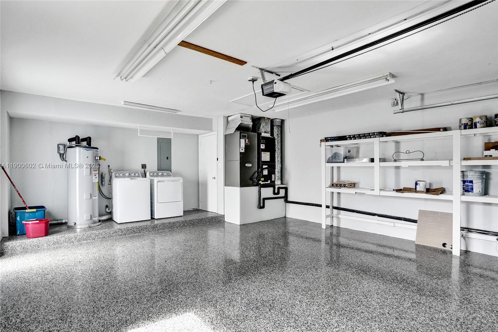 IMPERIAL POINT 2 SEC - Residential
