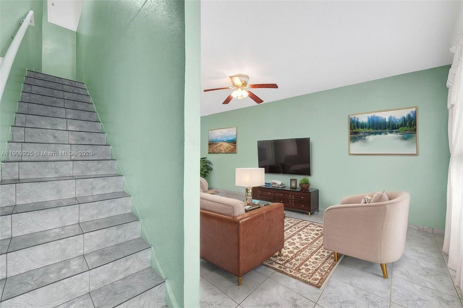 SUNSET PALM VILLAS CONDO - Residential