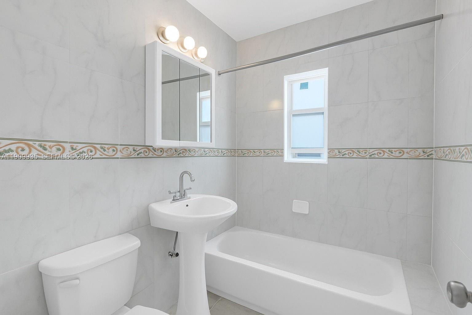 SUNSET PALM VILLAS CONDO - Residential