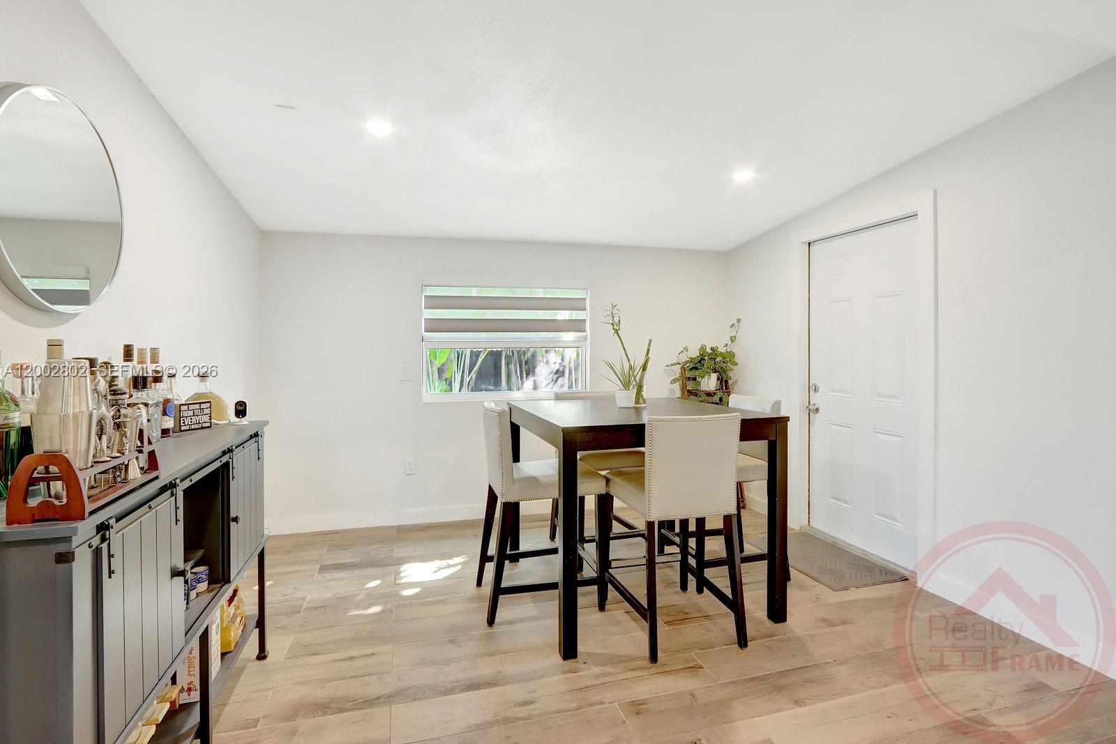 WESTWOOD LAKE 9TH ADDN - Residential Lease