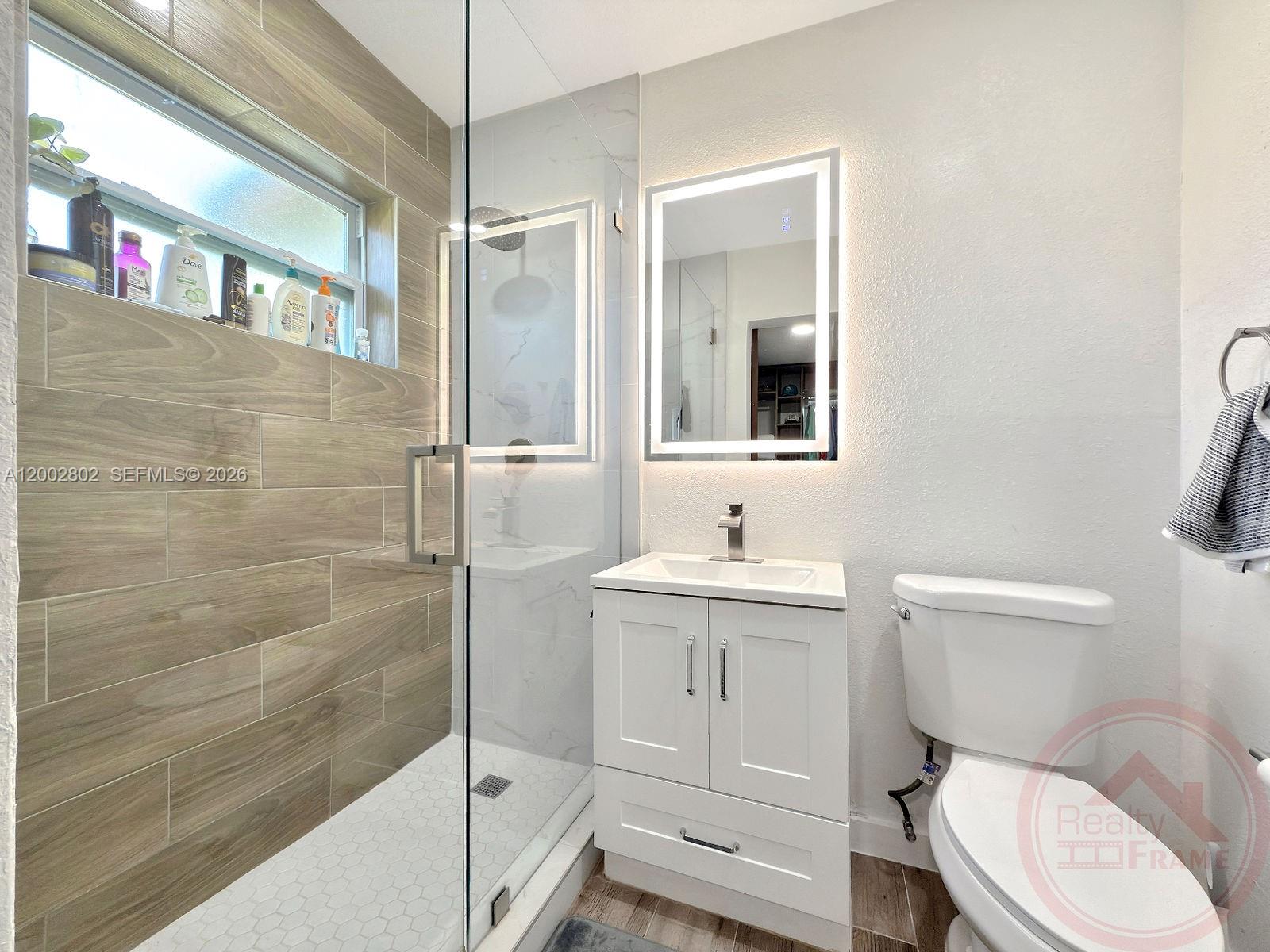 WESTWOOD LAKE 9TH ADDN - Residential Lease