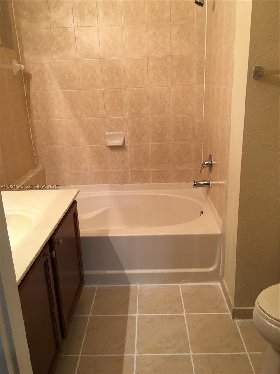 ST MORTIZ AT DORAL CONDO - Residential Lease