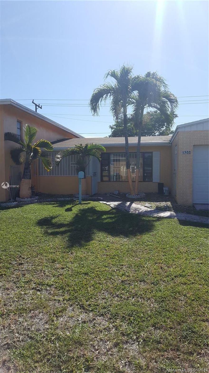 Beautiful home in great location. New appliances. Large basement. Great neighborhood. Fenced in back yard. Great schools. A must see.