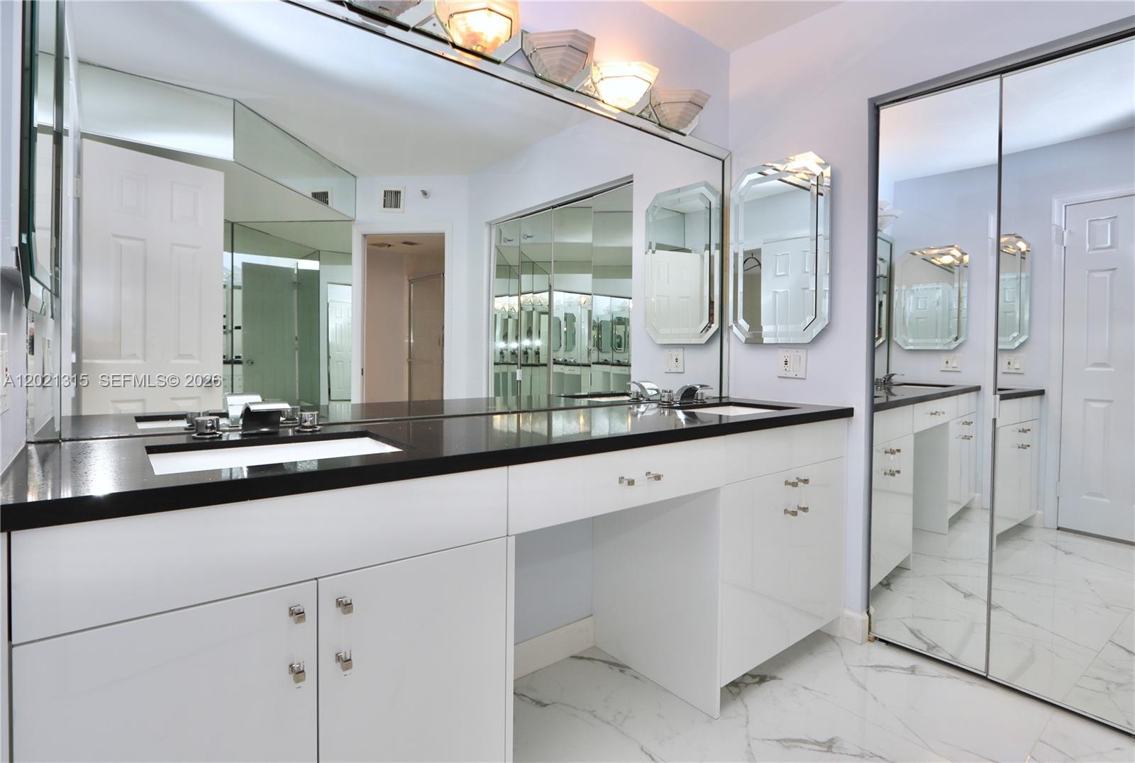 MYSTIC POINTE TOWER 500 C - Residential