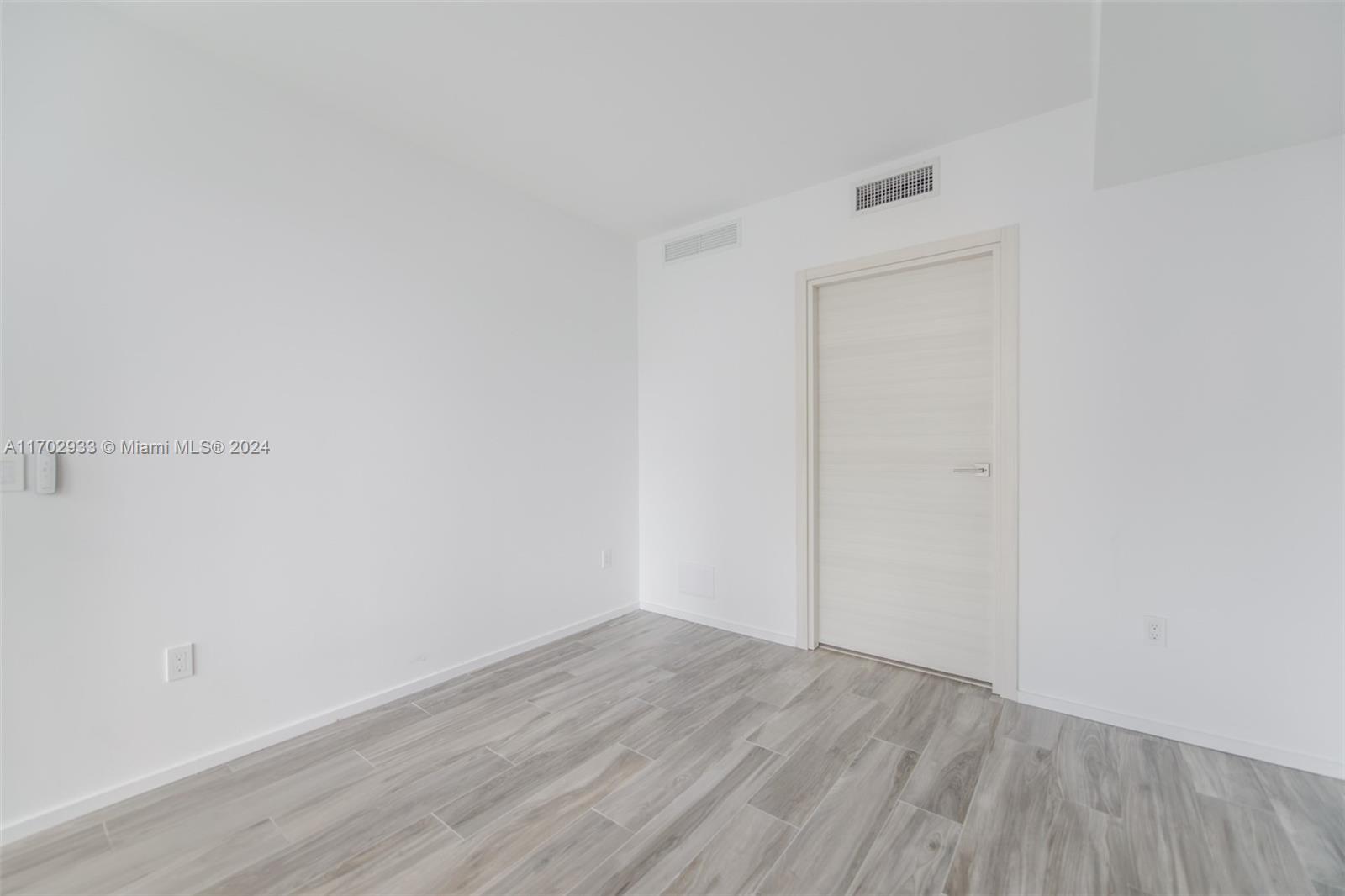 SLS LUX - Residential