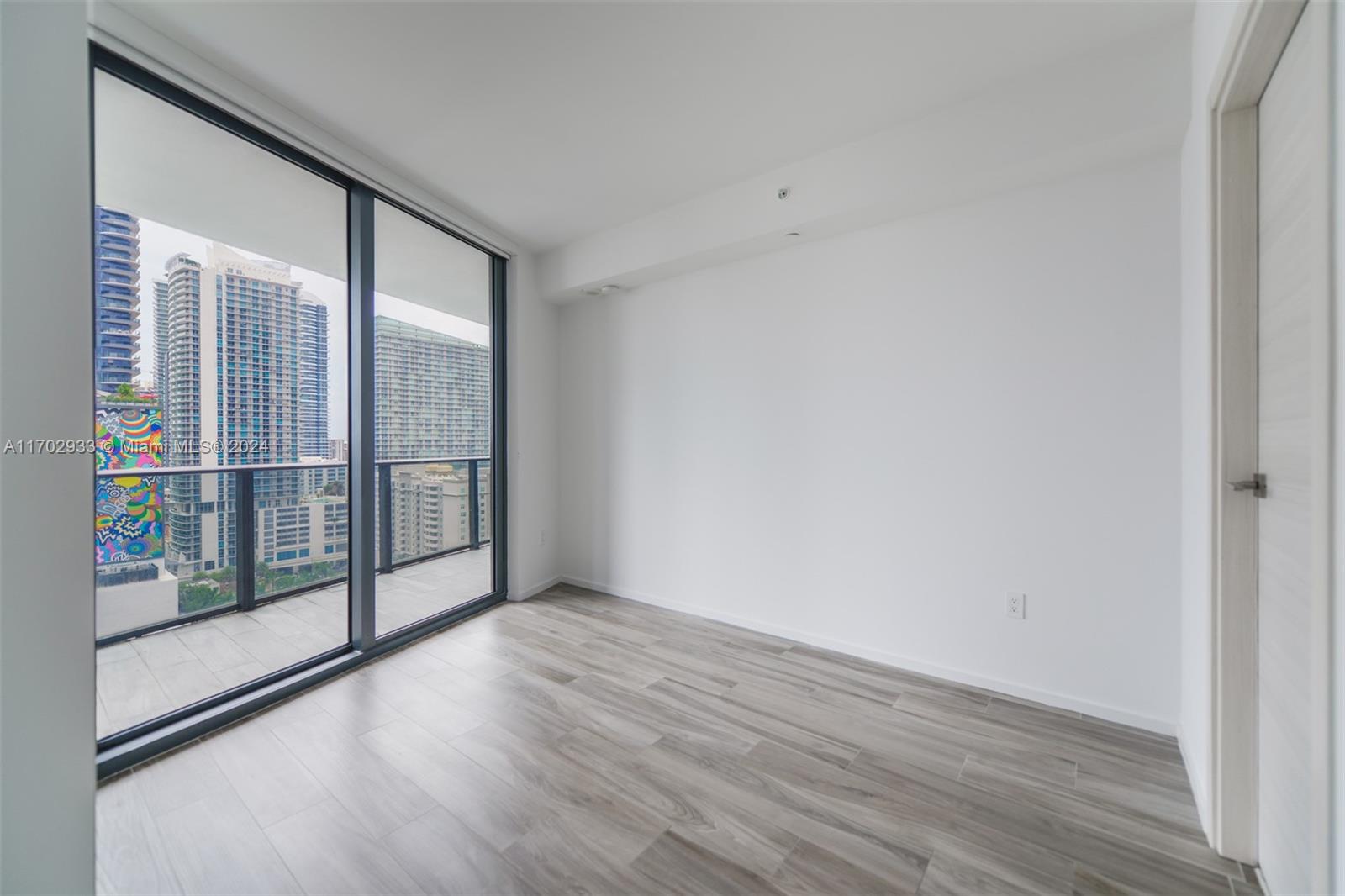 SLS LUX - Residential