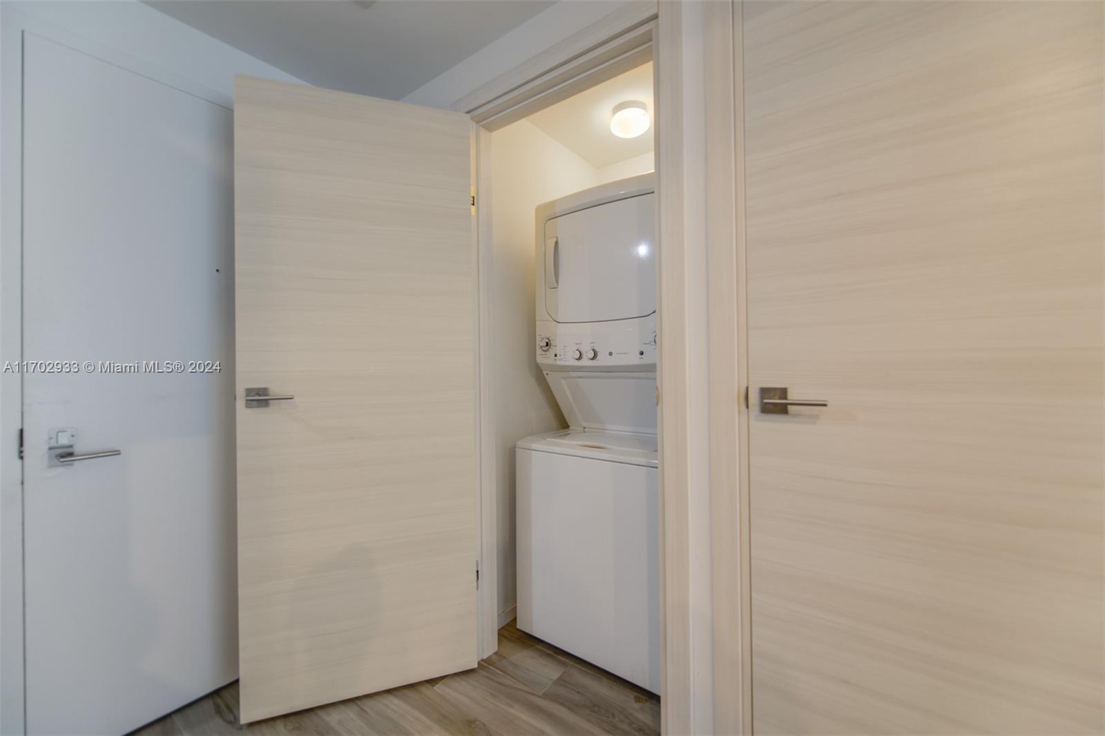 SLS LUX - Residential