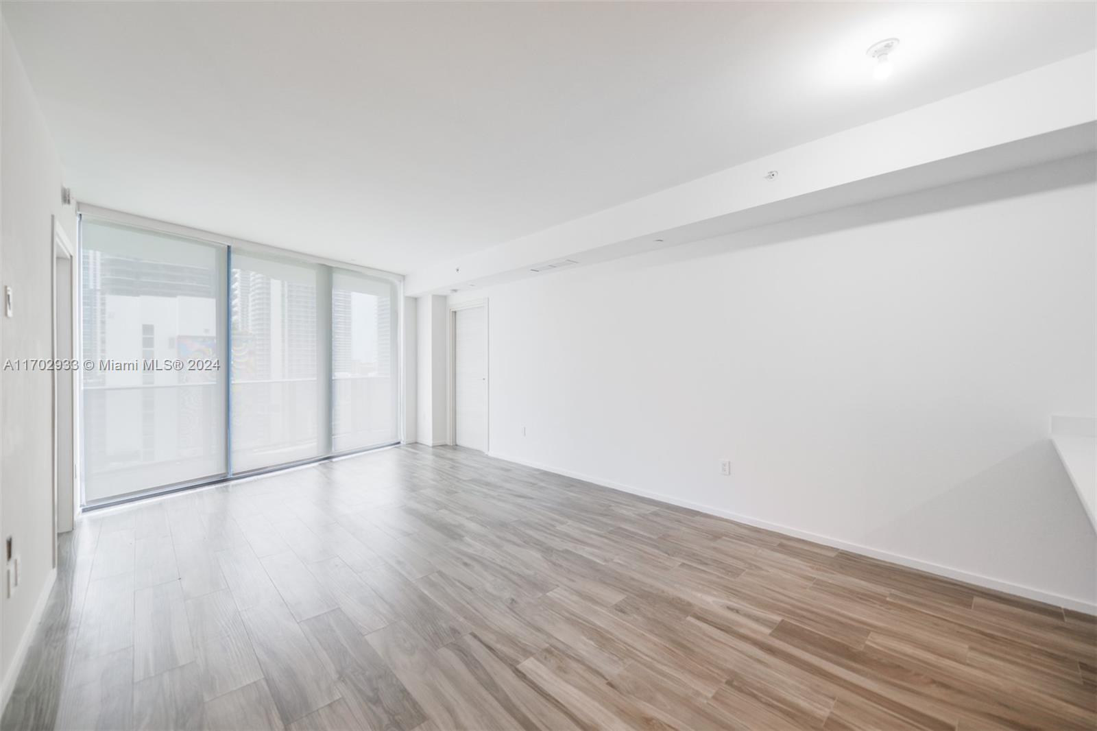 SLS LUX - Residential