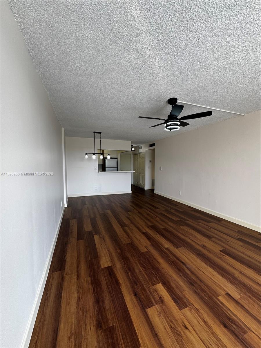 THREE HORIZONS SOUTH COND - Residential Lease