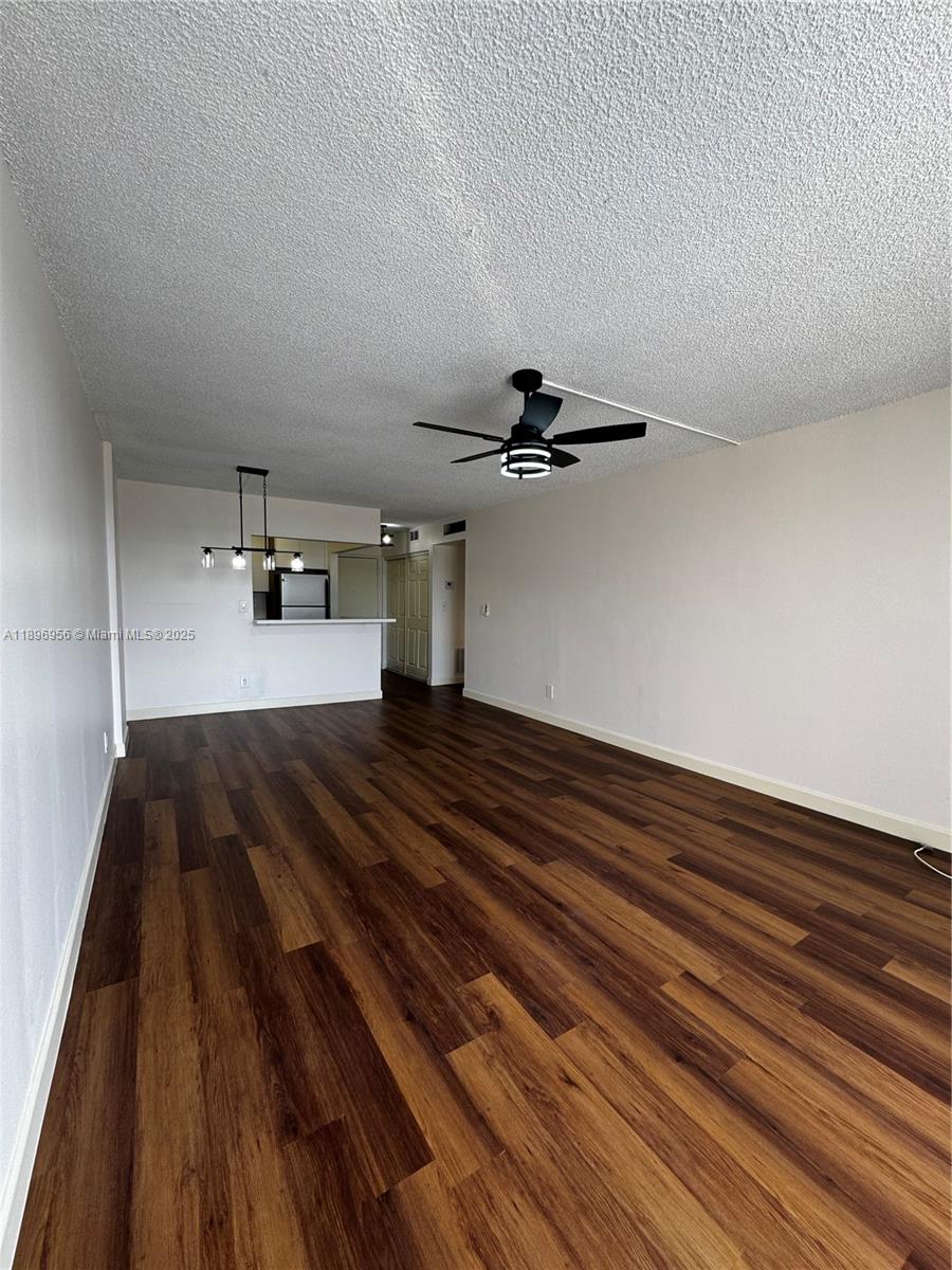 THREE HORIZONS SOUTH COND - Residential Lease