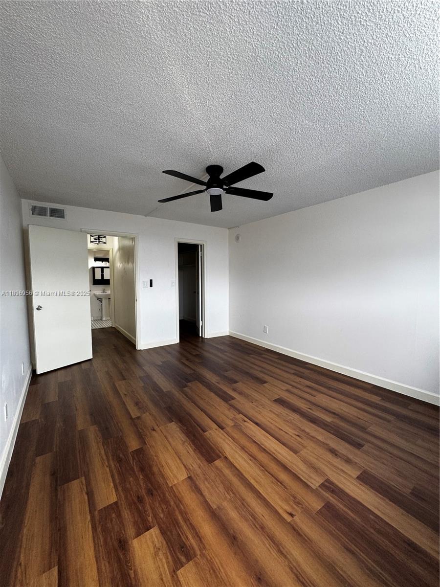 THREE HORIZONS SOUTH COND - Residential Lease