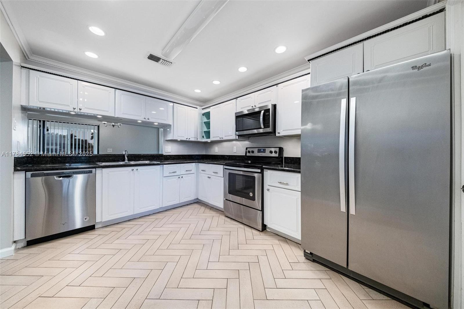 AMERICAN HOMES AT BOCA RA - Residential
