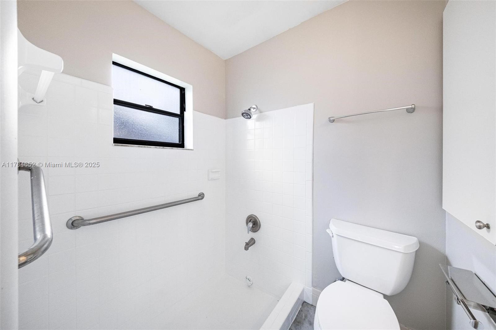 AMERICAN HOMES AT BOCA RA - Residential