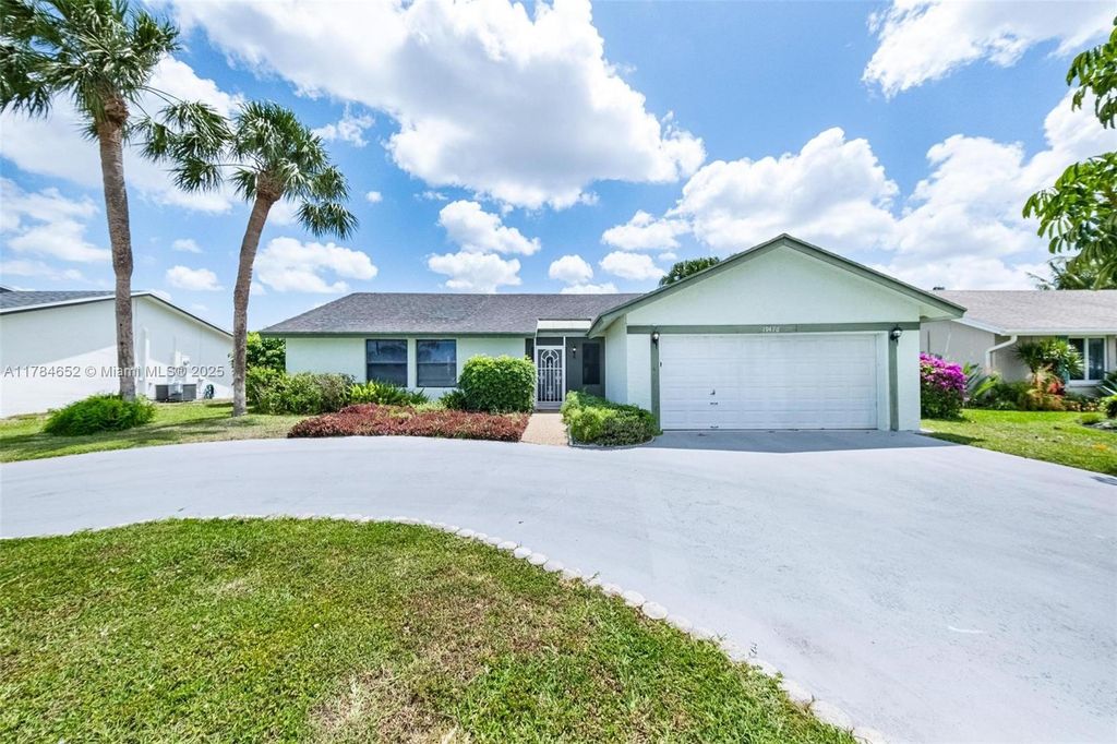 Photo of 19476 Carolina Cir, Boca Raton, FL 33434 (MLS # A11784652)