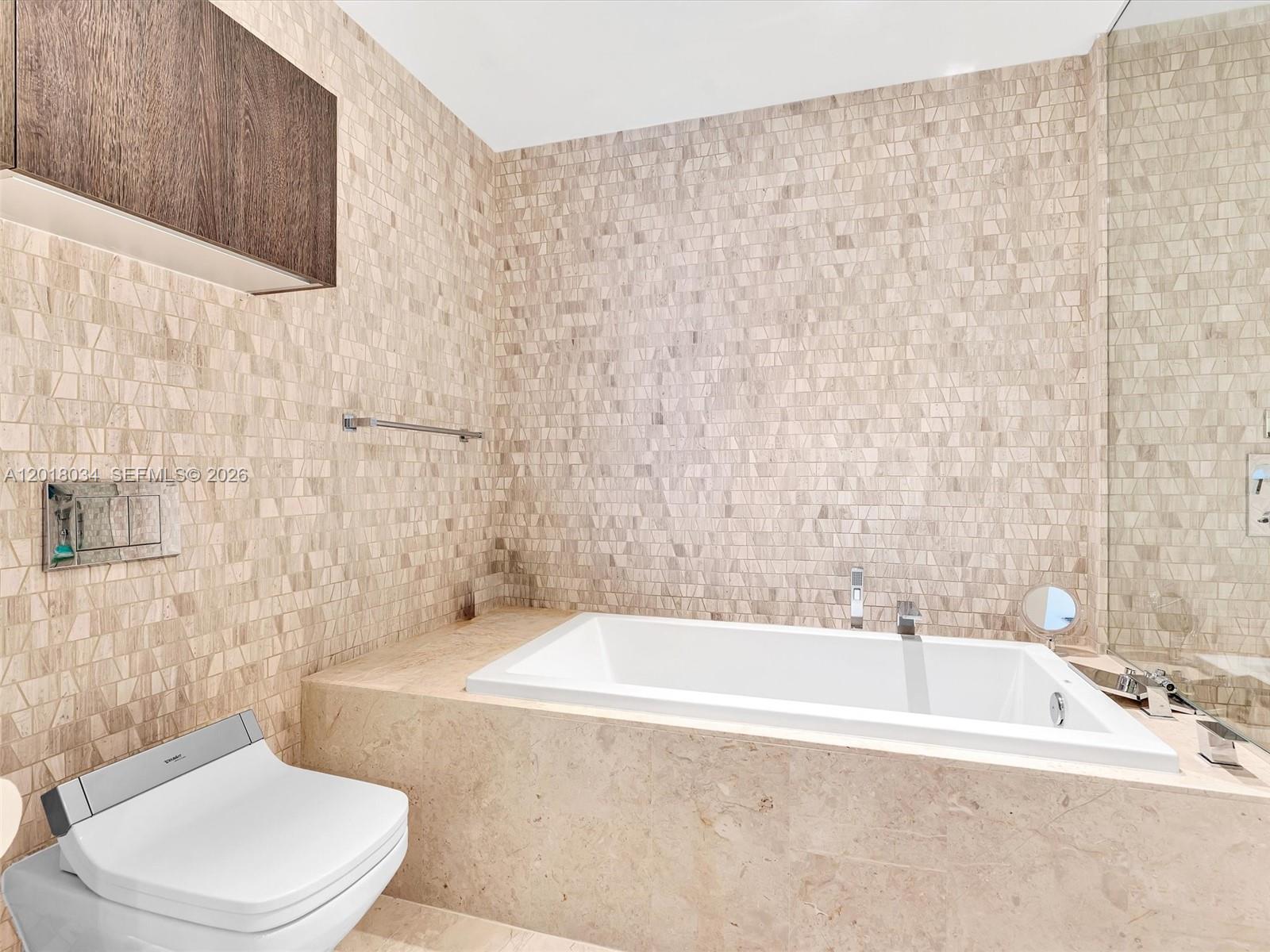 RISE CONDO - Residential