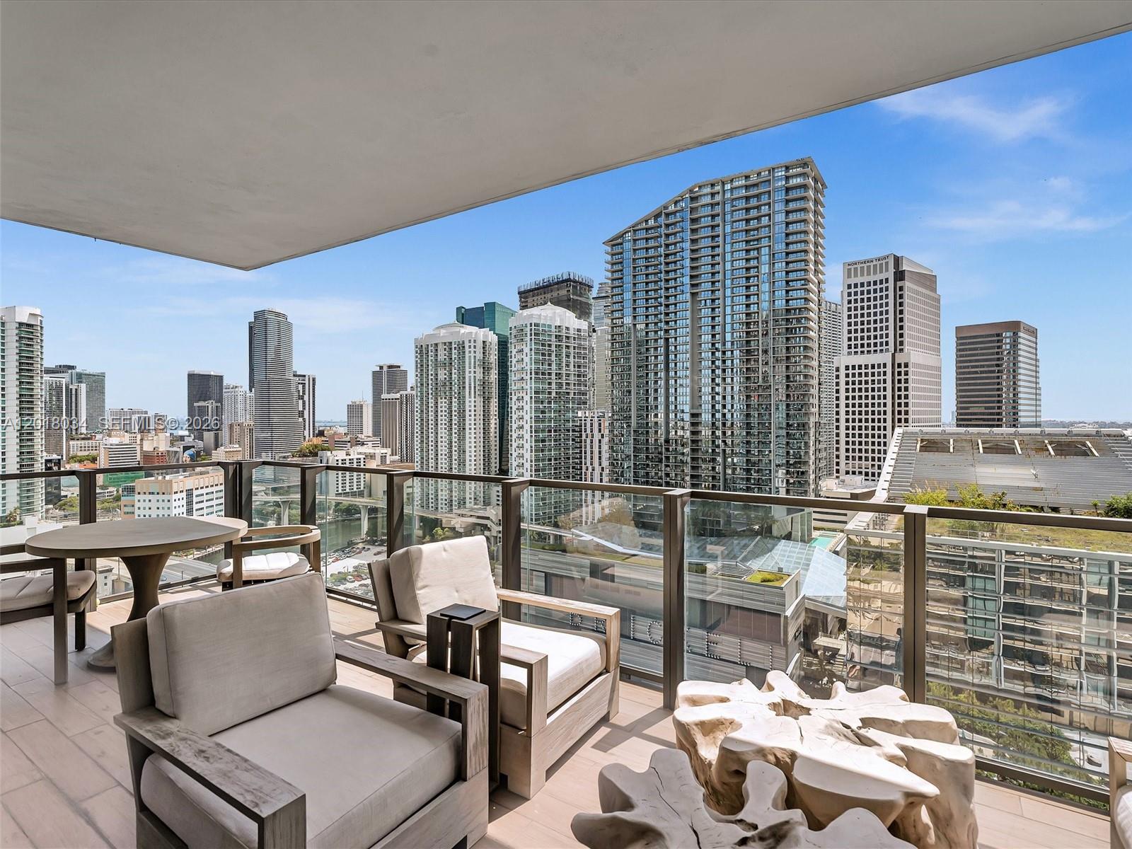 RISE CONDO - Residential