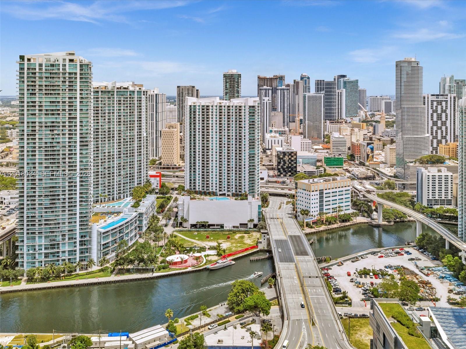 RISE CONDO - Residential