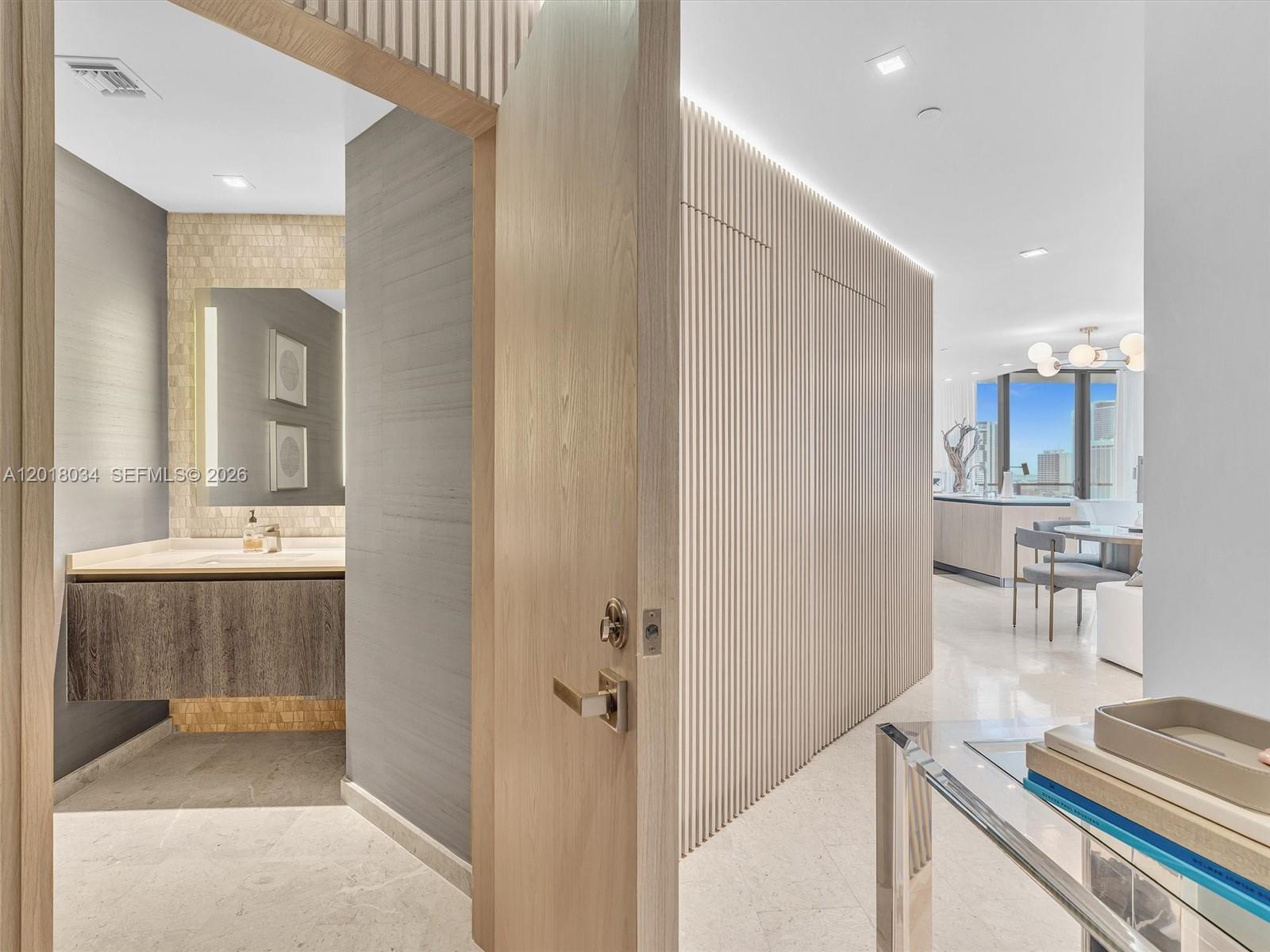 RISE CONDO - Residential
