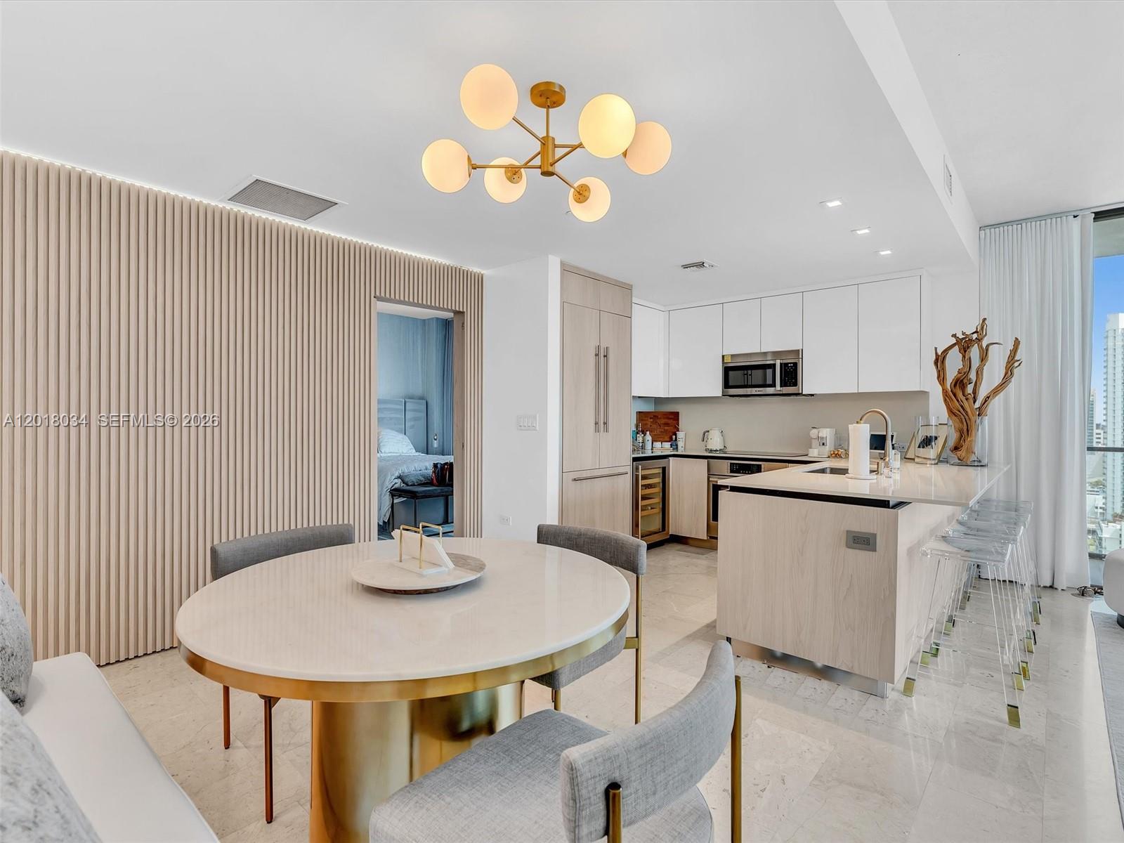 RISE CONDO - Residential