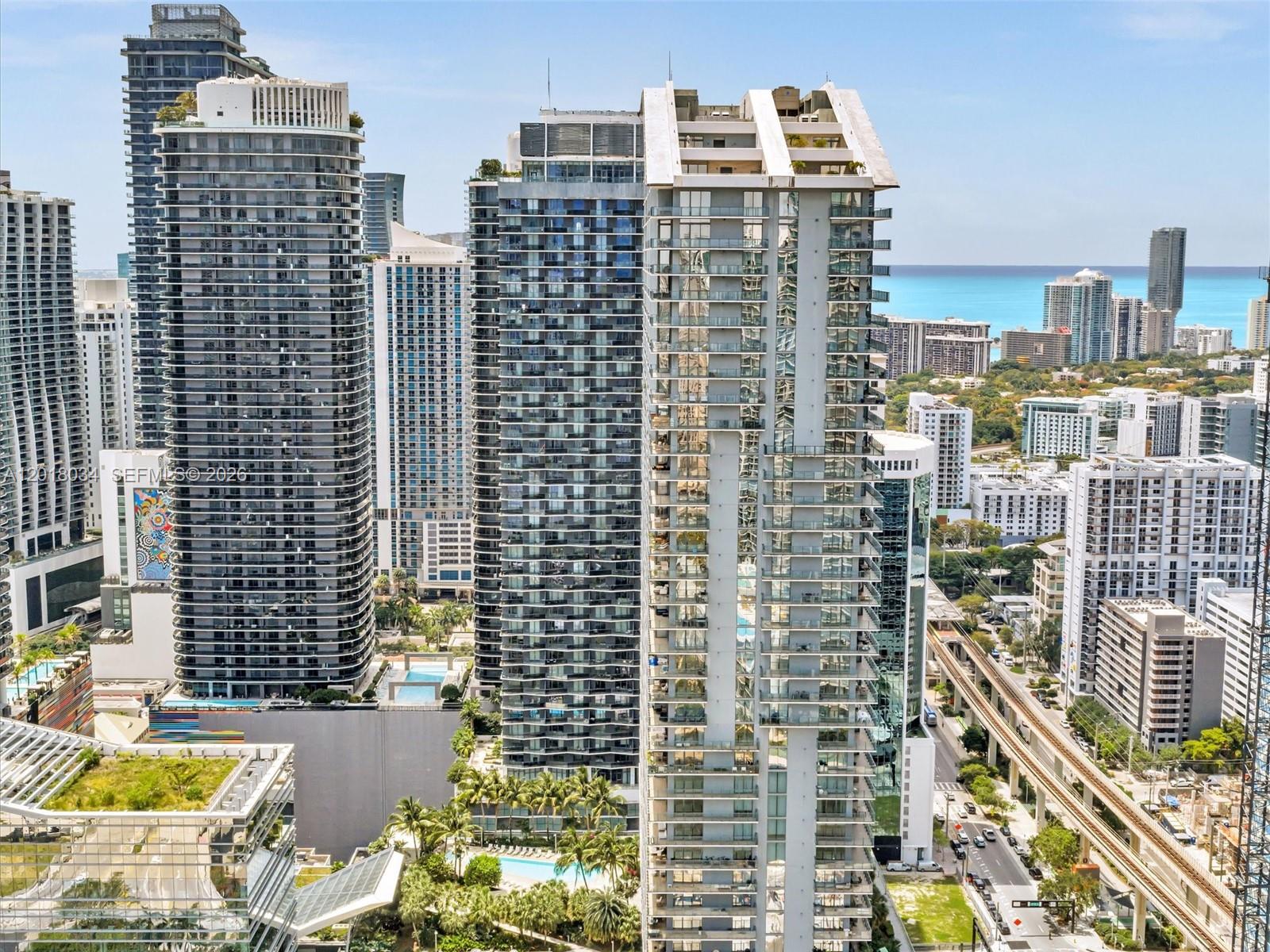 RISE CONDO - Residential