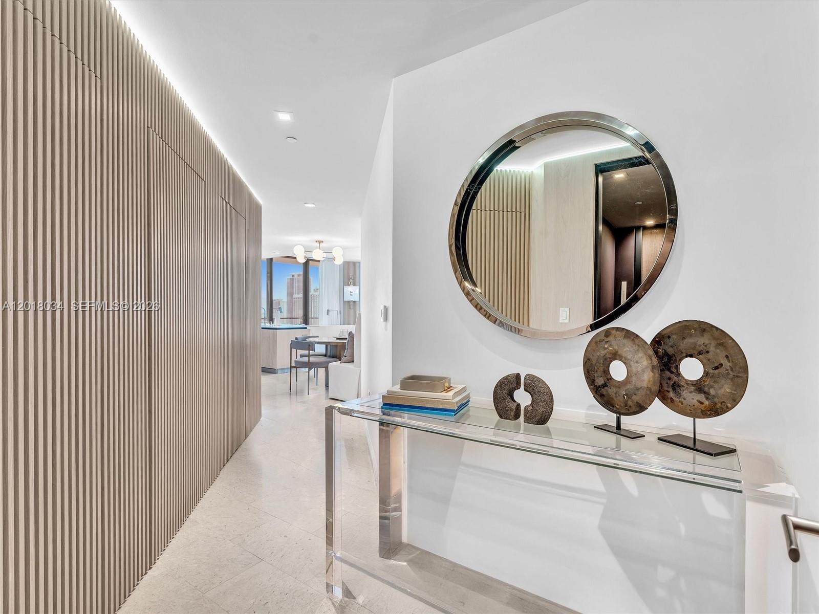RISE CONDO - Residential