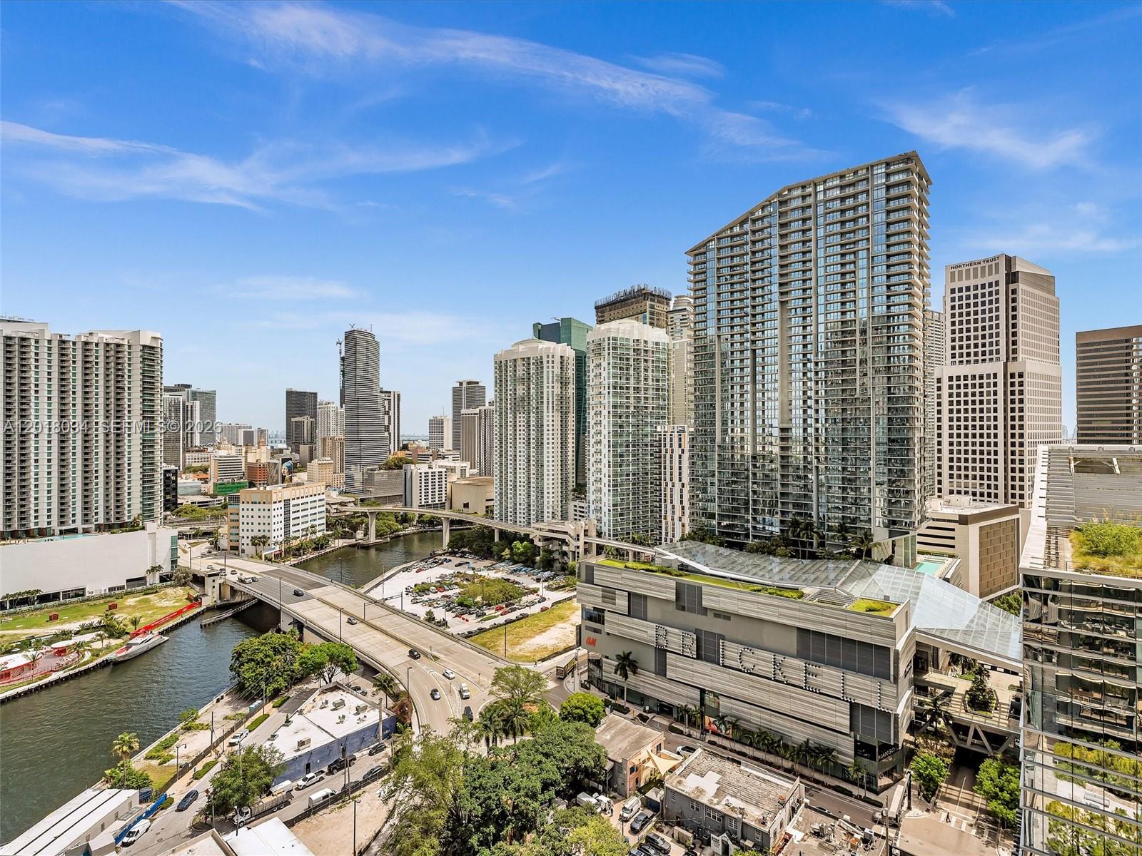 RISE CONDO - Residential
