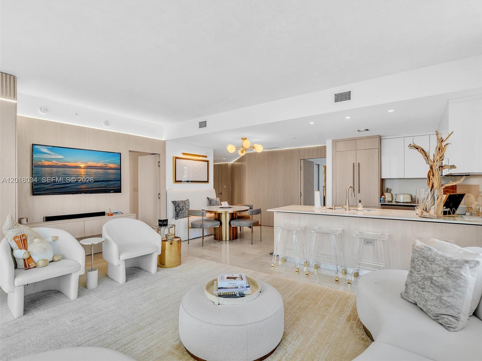 RISE CONDO - Residential