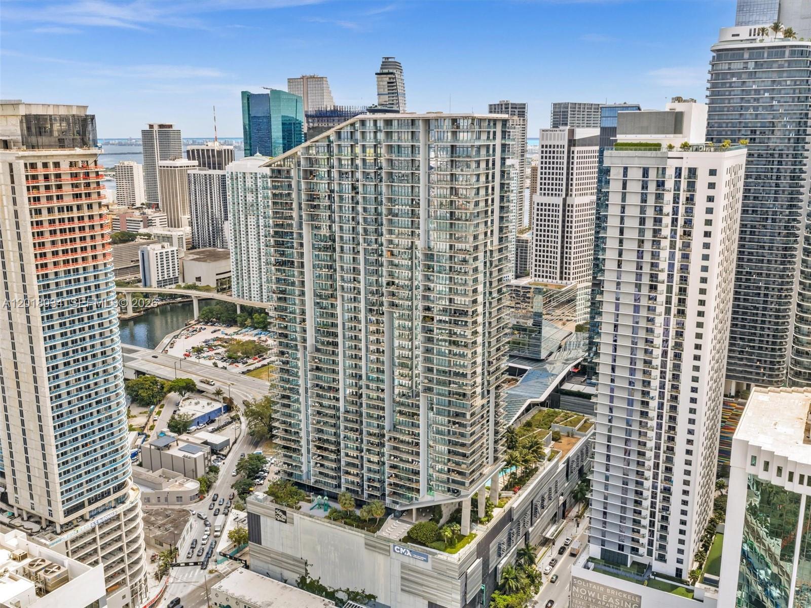 RISE CONDO - Residential