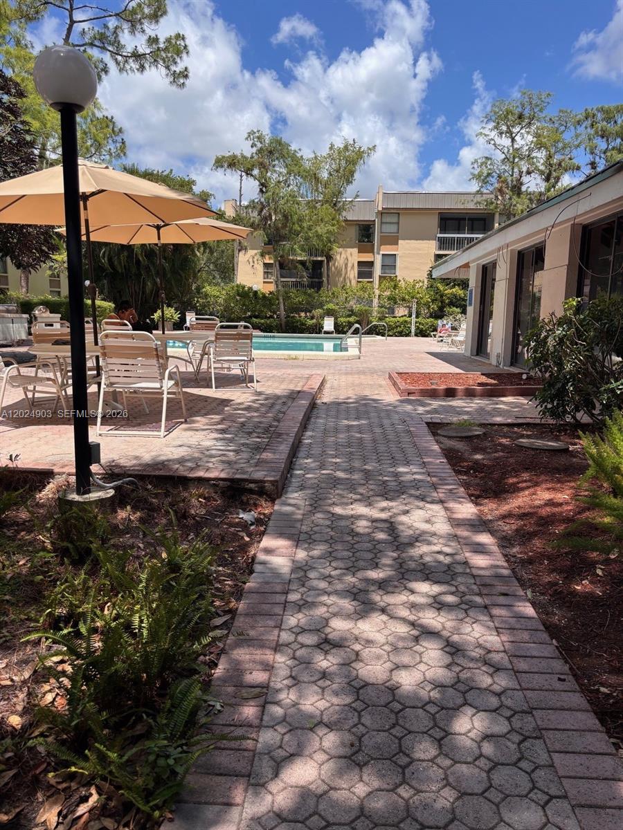 GREENGLADES CONDO I - Residential