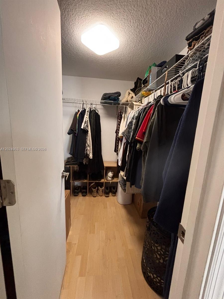 GREENGLADES CONDO I - Residential