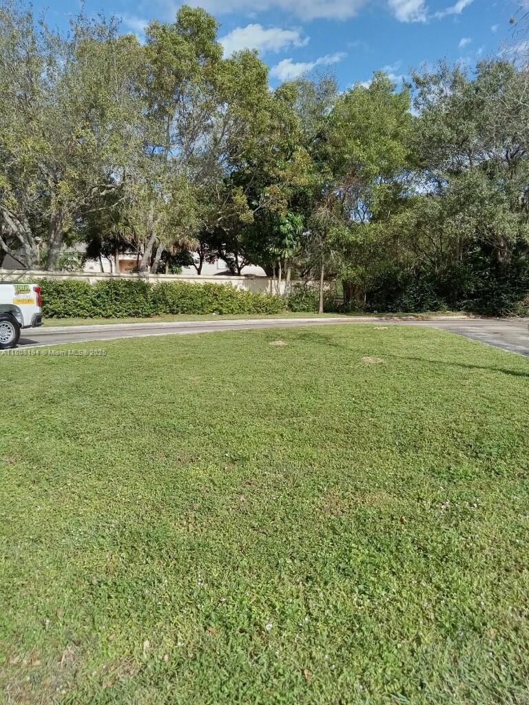 8191 Wiles Rd