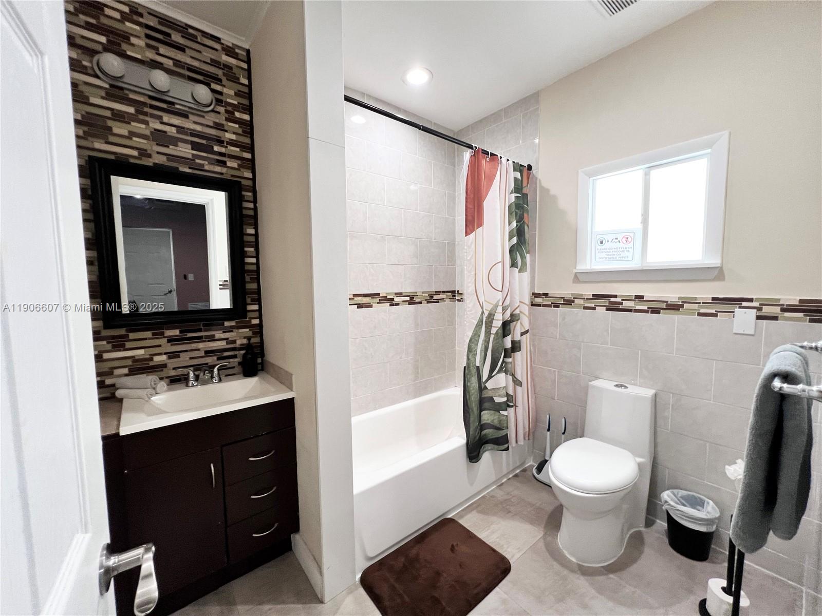 RAILWAY SHOPS ADDN 2ND AM - Residential Lease