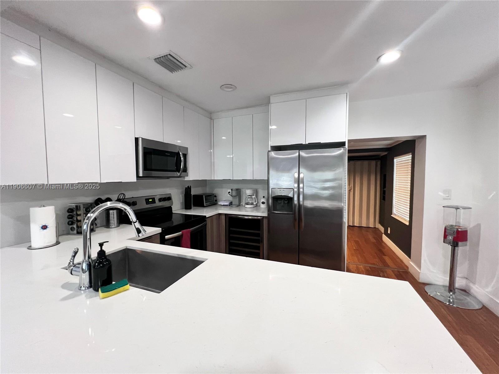 RAILWAY SHOPS ADDN 2ND AM - Residential Lease