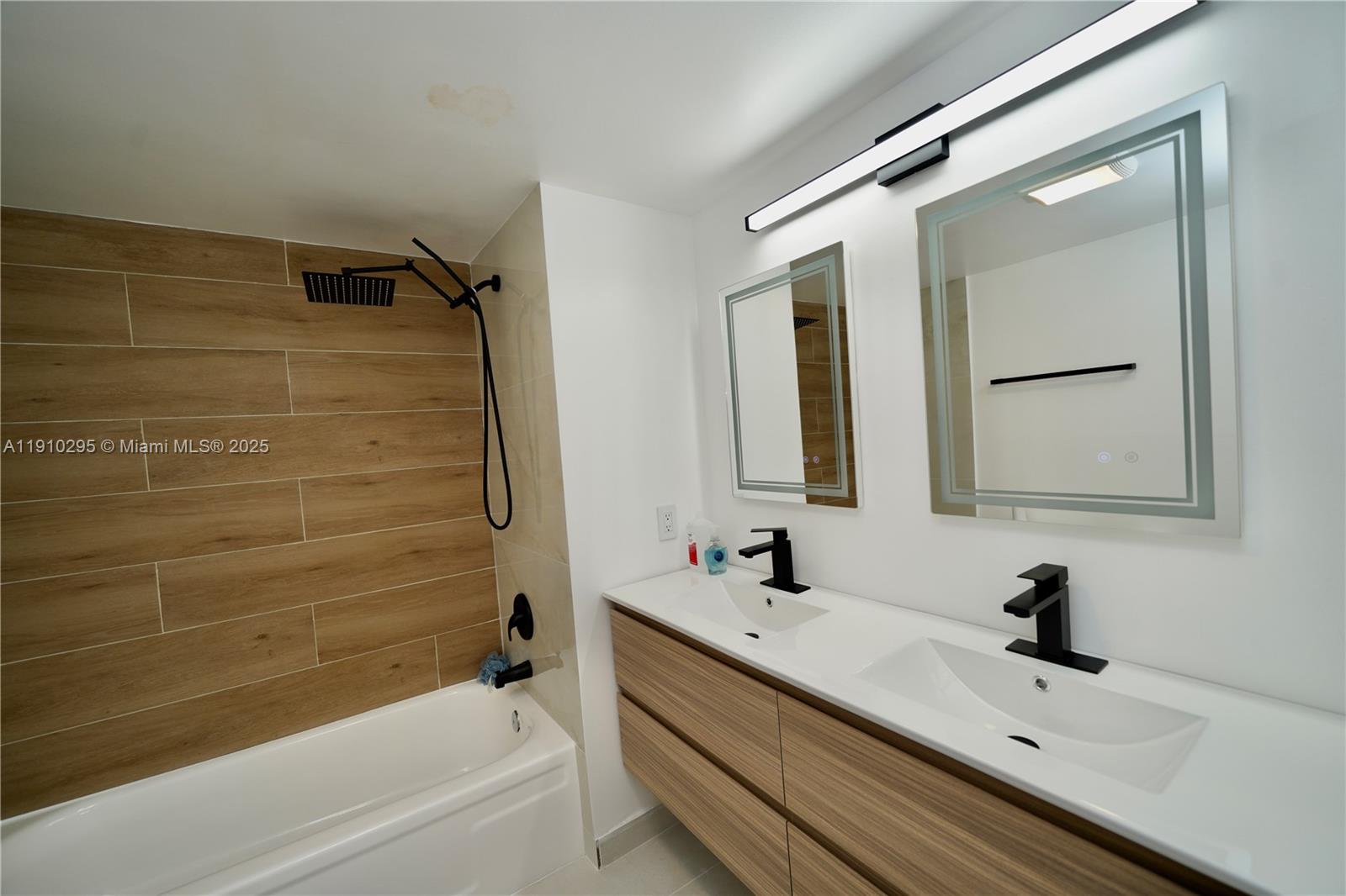 ARAGON PHASE 1A CONDO - Residential Lease