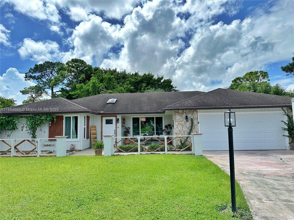 Photo of 5425 Woods West Dr, Lake Worth, FL 33463 (MLS # A11884664)