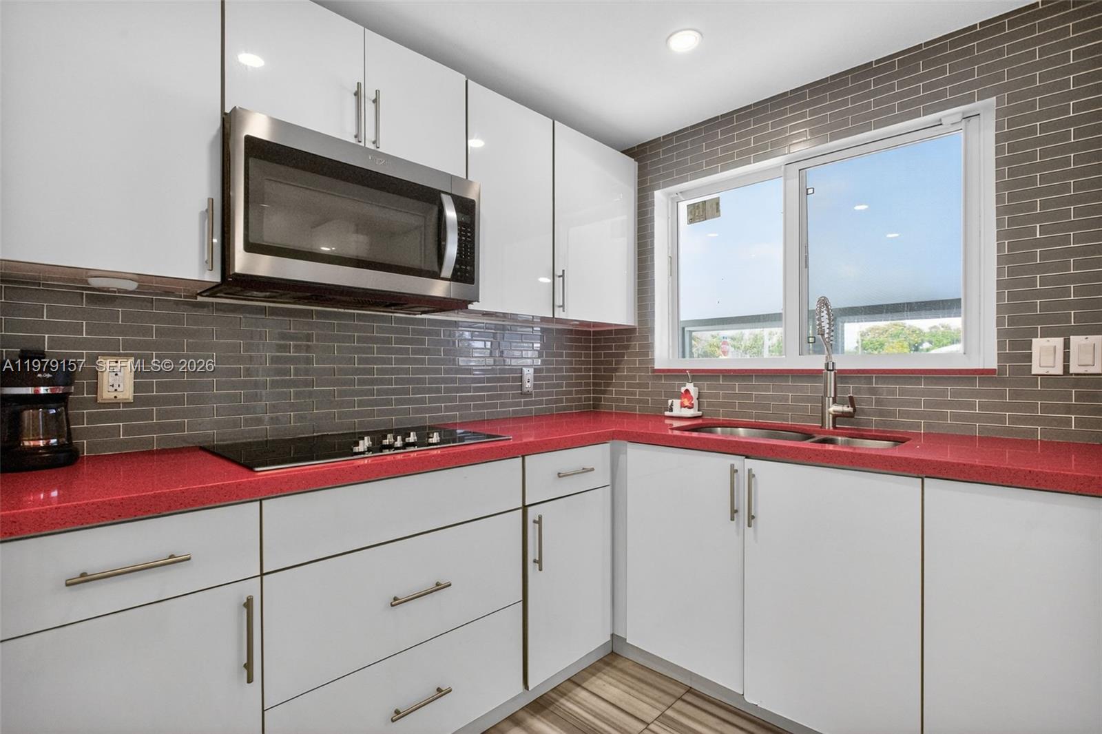 DEERFIELD SHORES - Residential Lease