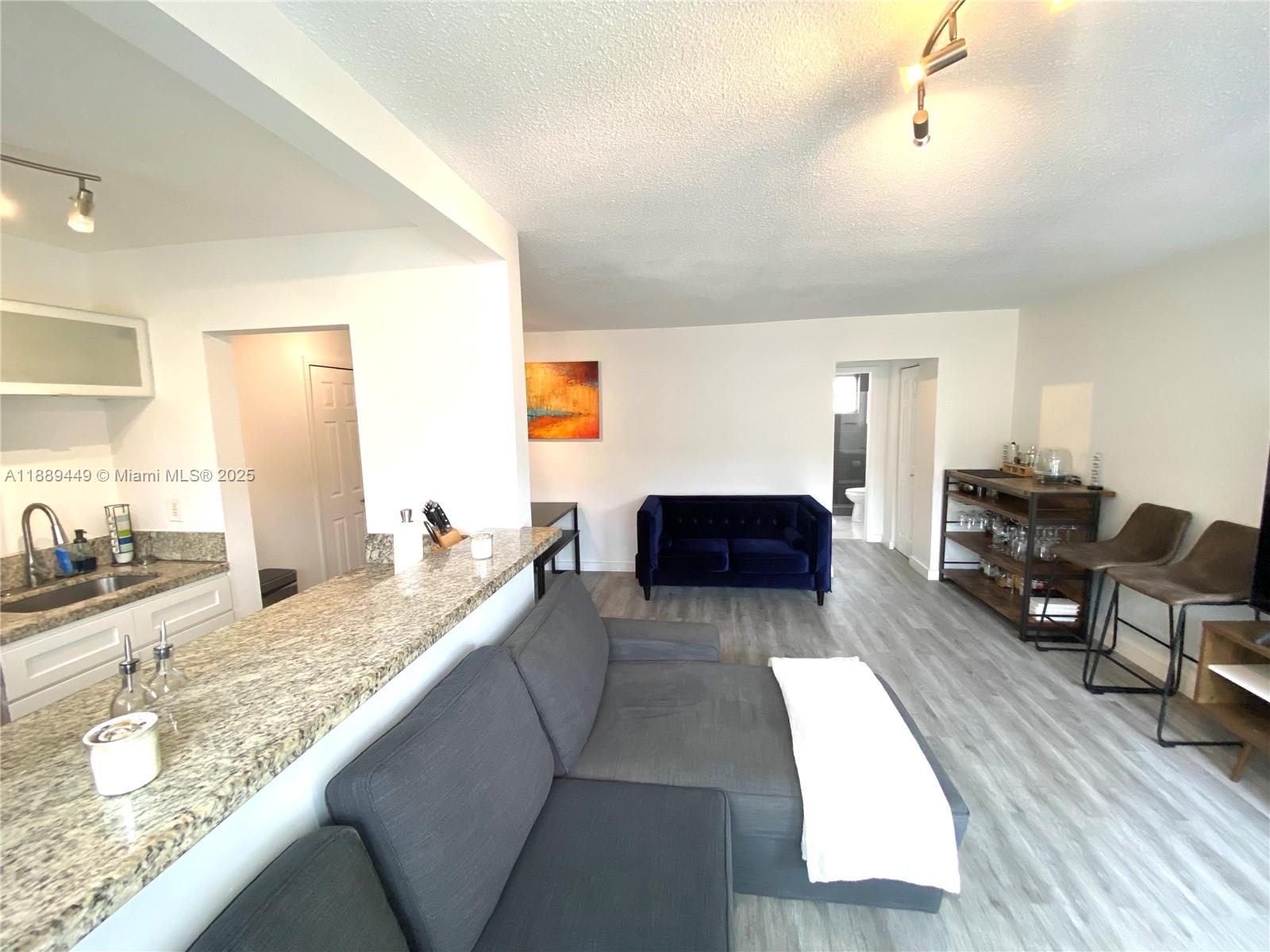VICTORY CONDO - Residential