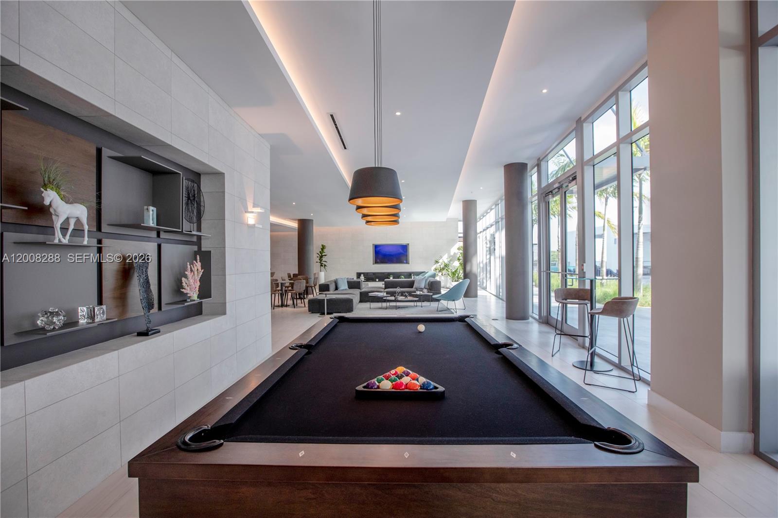 Quadro Residences - Residential