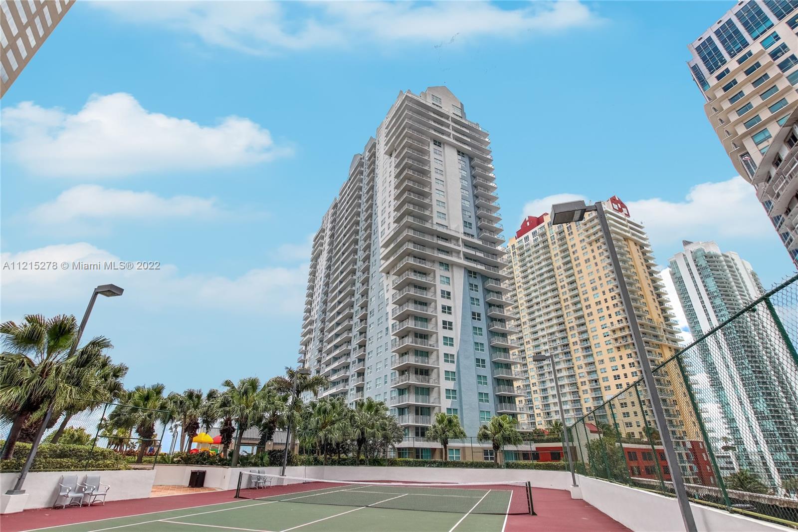 Yacht Club Brickell - Residential Lease