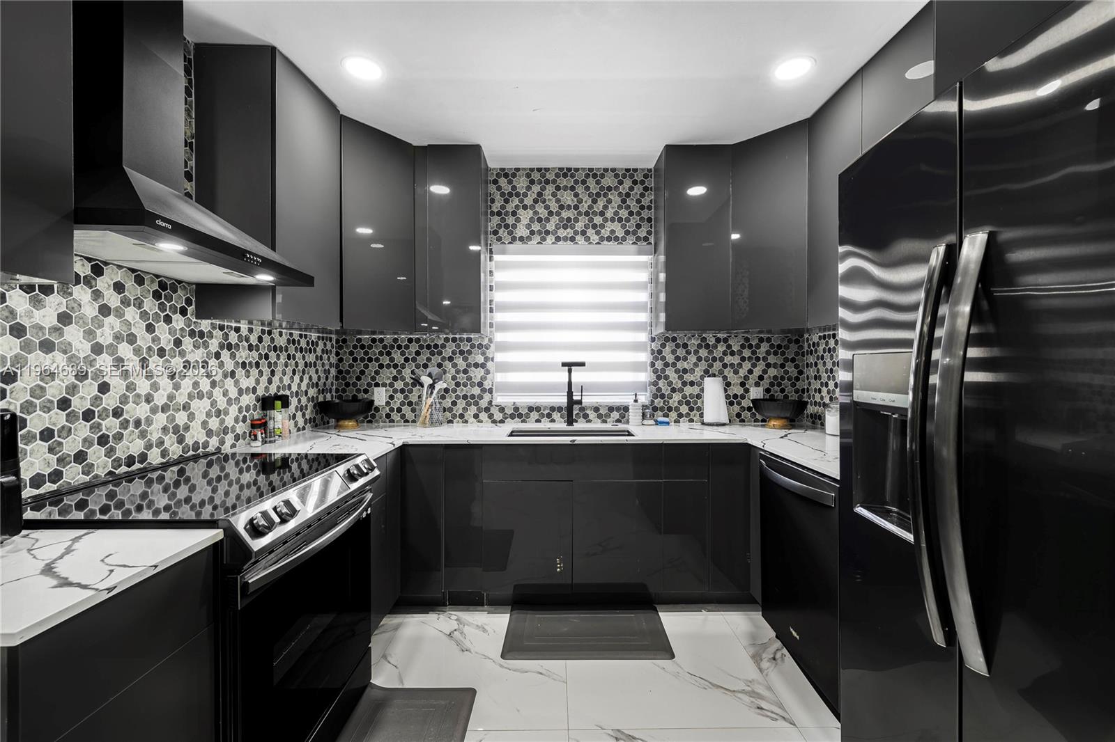 COLUMBIA PARK CORR PL - Residential