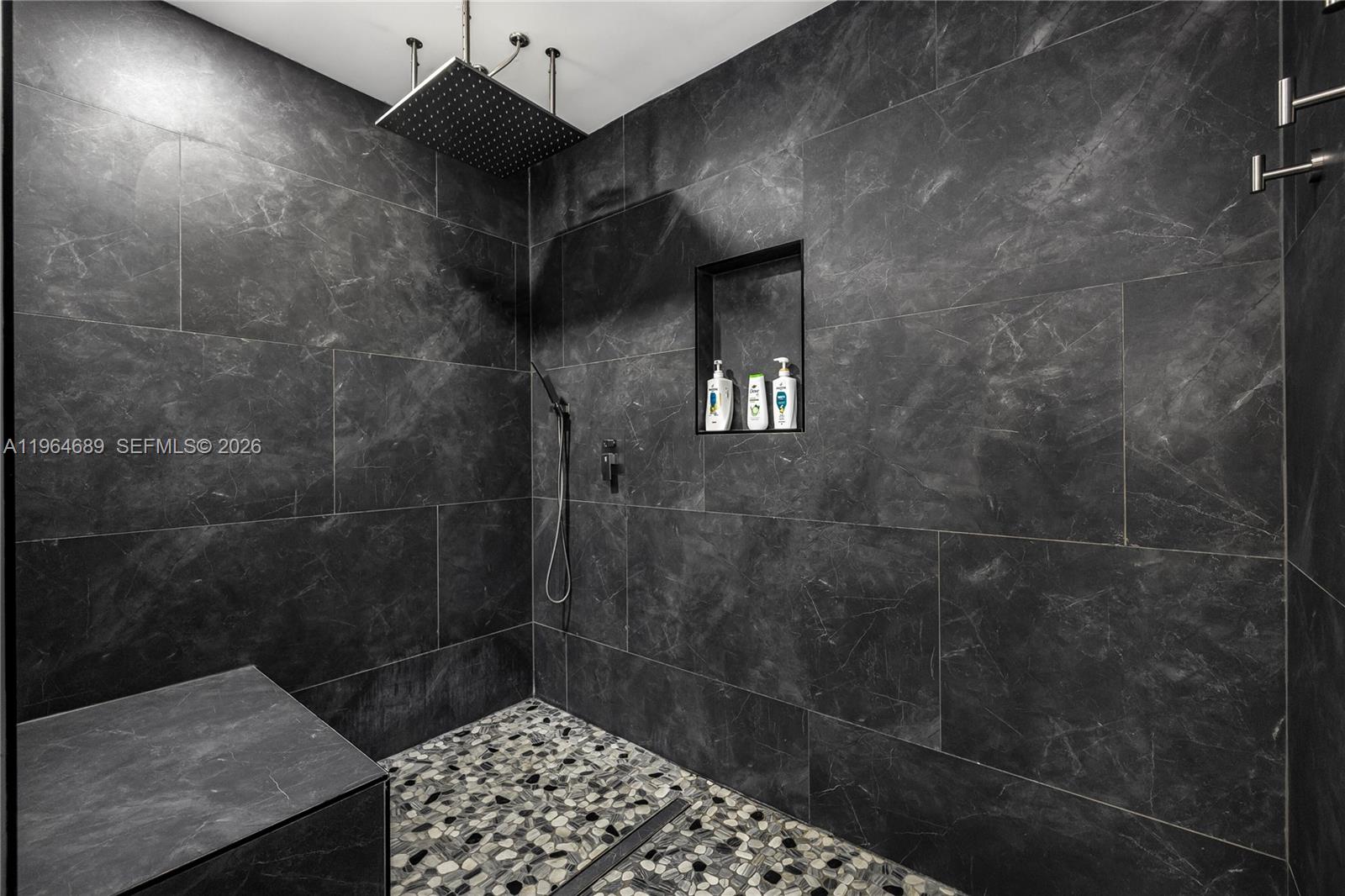 COLUMBIA PARK CORR PL - Residential