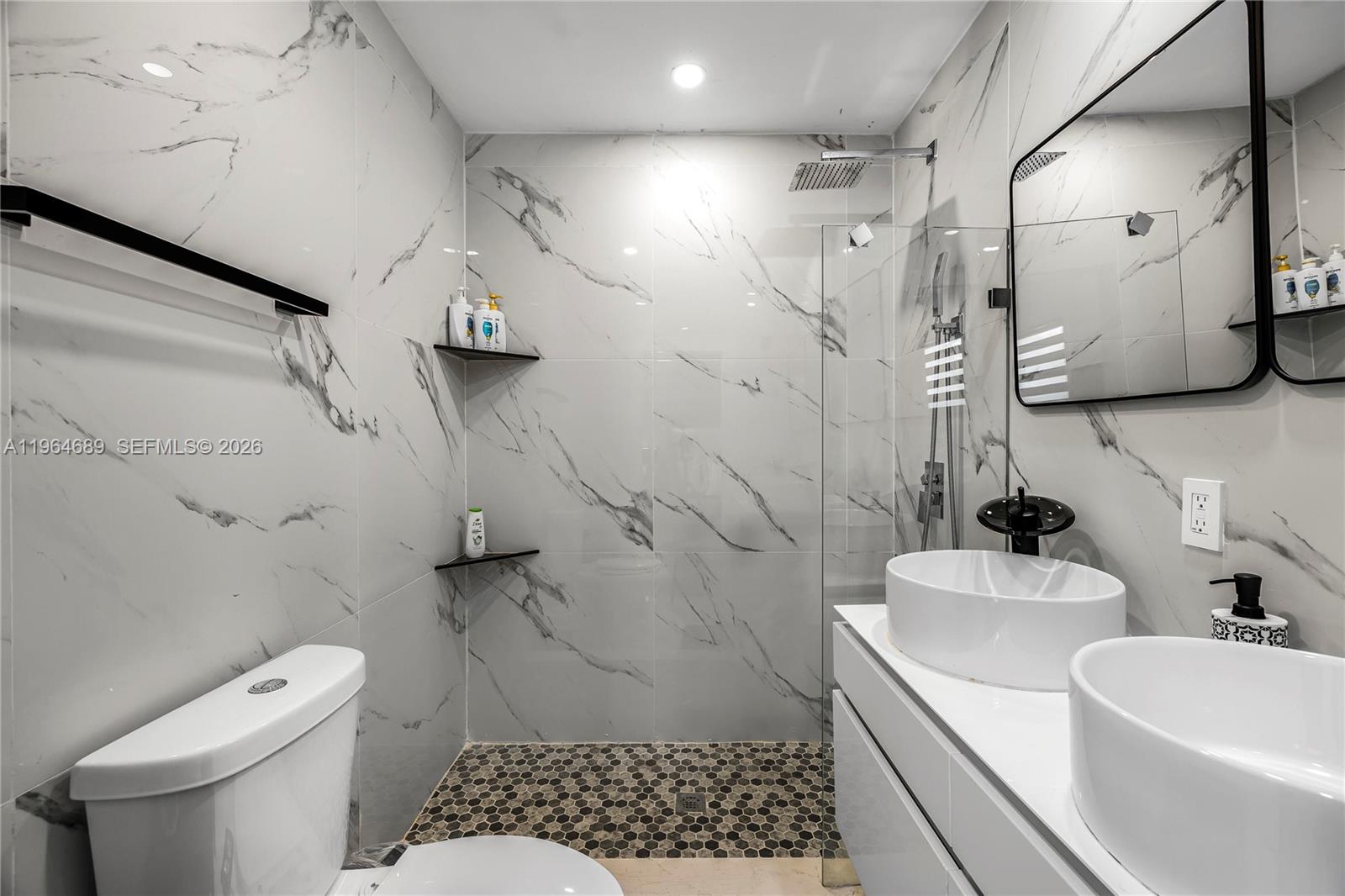 COLUMBIA PARK CORR PL - Residential