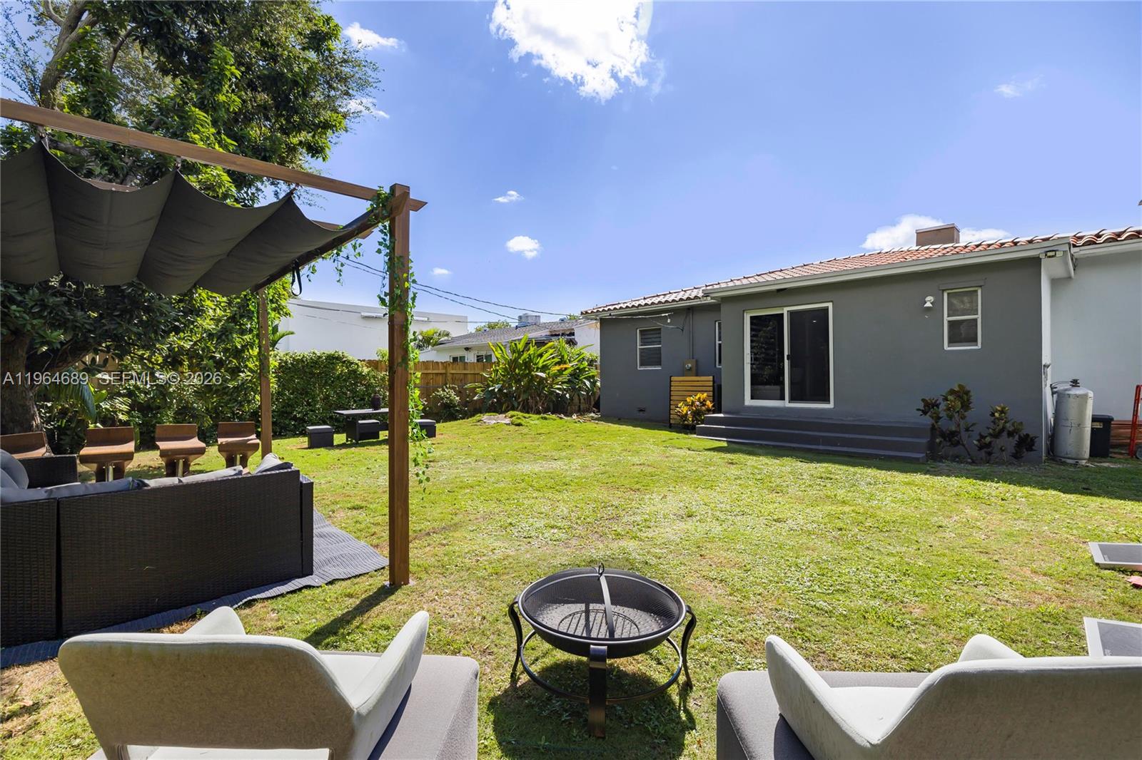 COLUMBIA PARK CORR PL - Residential