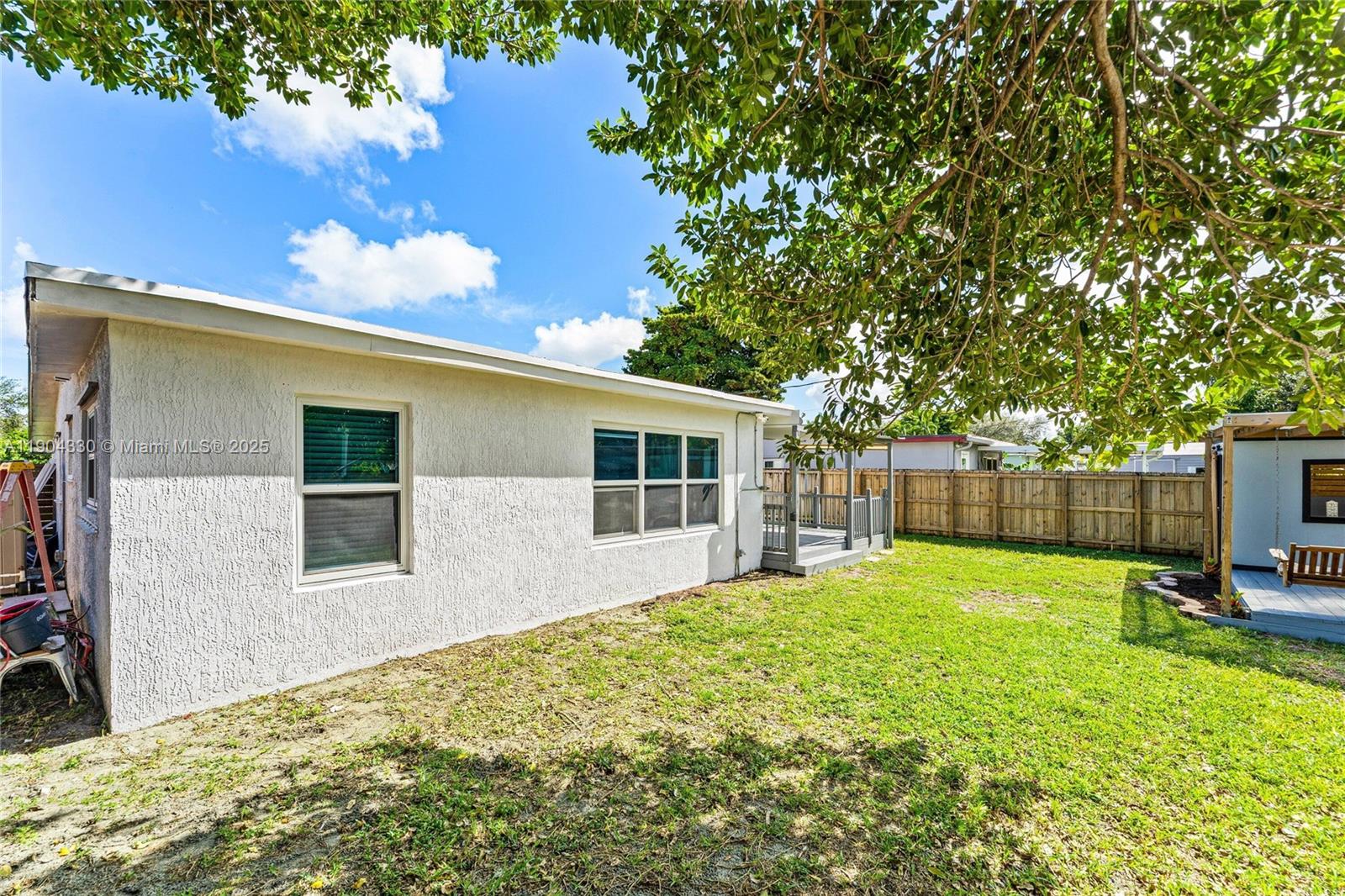 AVON HEIGHTS - Residential