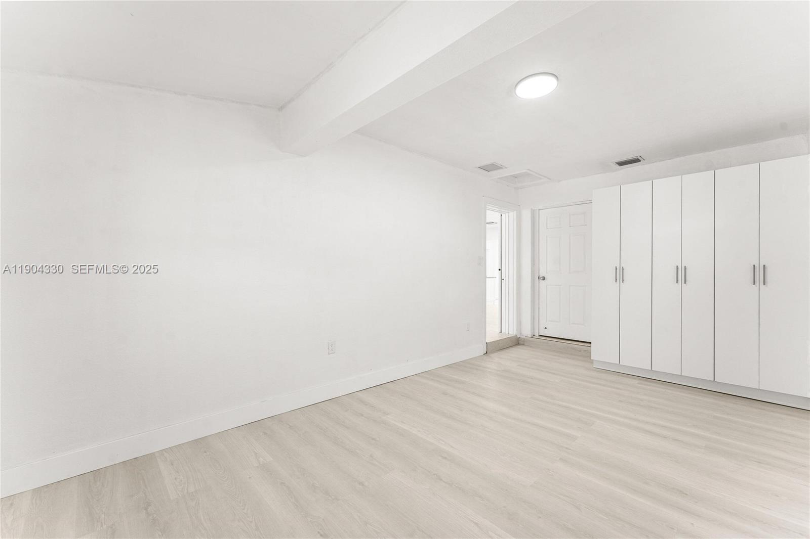 AVON HEIGHTS - Residential